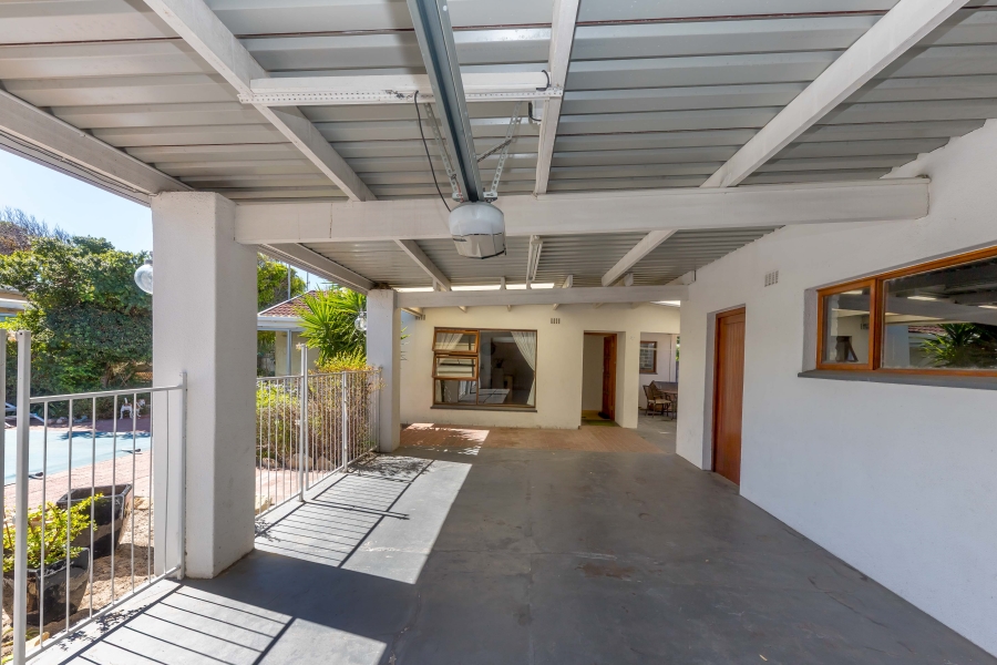 4 Bedroom Property for Sale in Heathfield Western Cape
